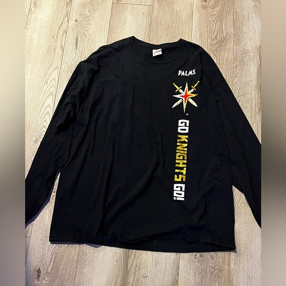 Black Long Sleeve Graphic Tee - Picture 1 of 3